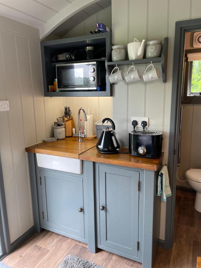 Greatwood Shepherds Hut Battle Ngoại thất bức ảnh