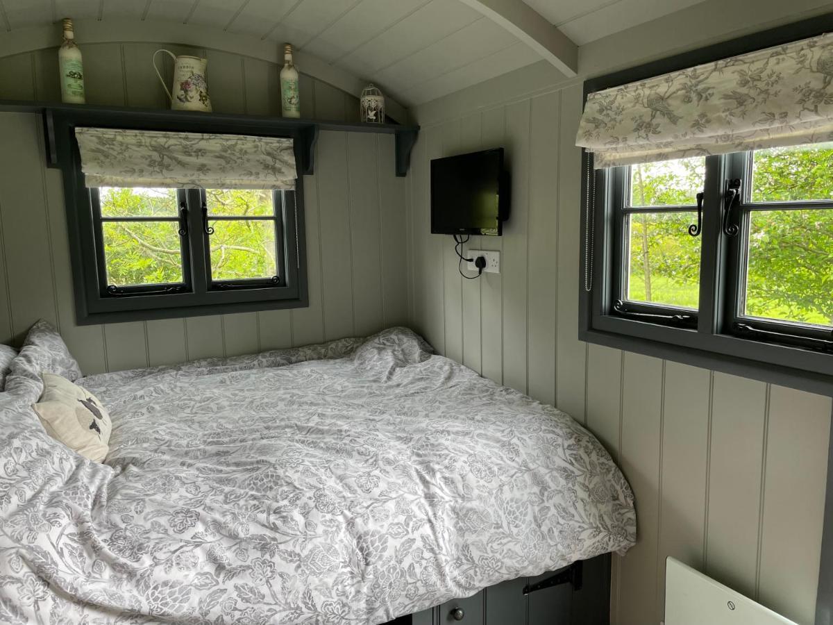 Greatwood Shepherds Hut Battle Ngoại thất bức ảnh