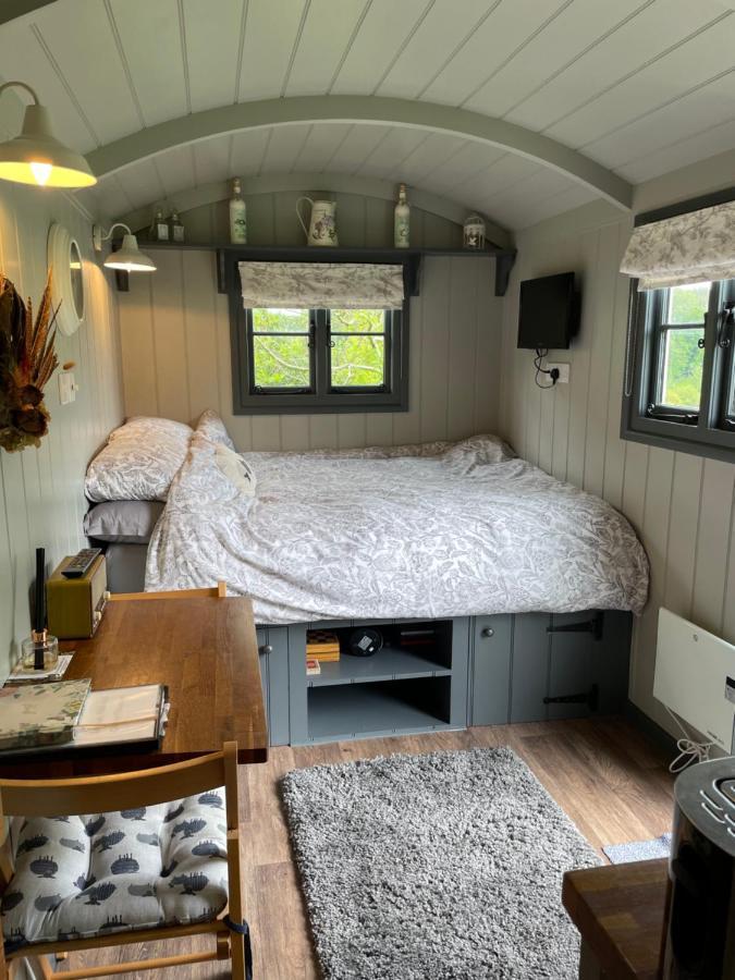 Greatwood Shepherds Hut Battle Ngoại thất bức ảnh