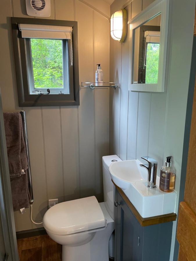 Greatwood Shepherds Hut Battle Ngoại thất bức ảnh