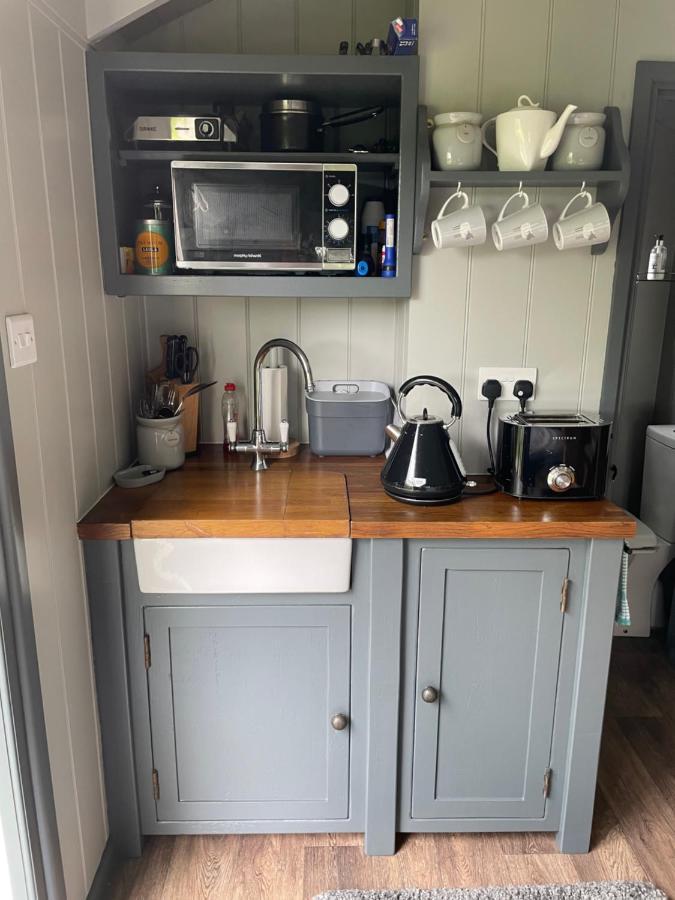 Greatwood Shepherds Hut Battle Ngoại thất bức ảnh