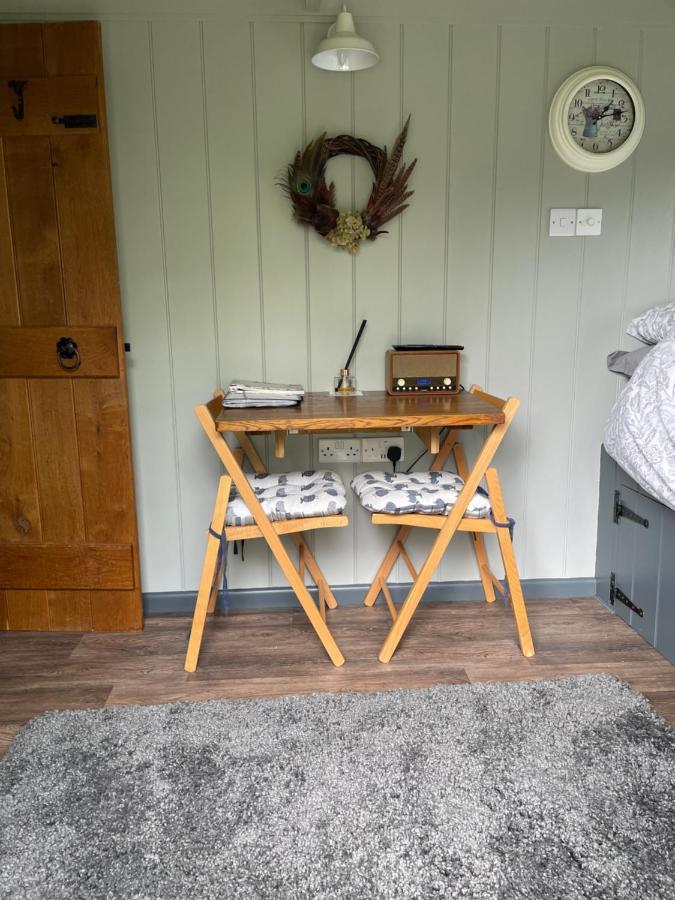 Greatwood Shepherds Hut Battle Ngoại thất bức ảnh